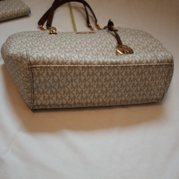 Michael Kors Jet Set Travel Large Chain Shoulder Tote white and Camel MK logo - Picture 4 of 16